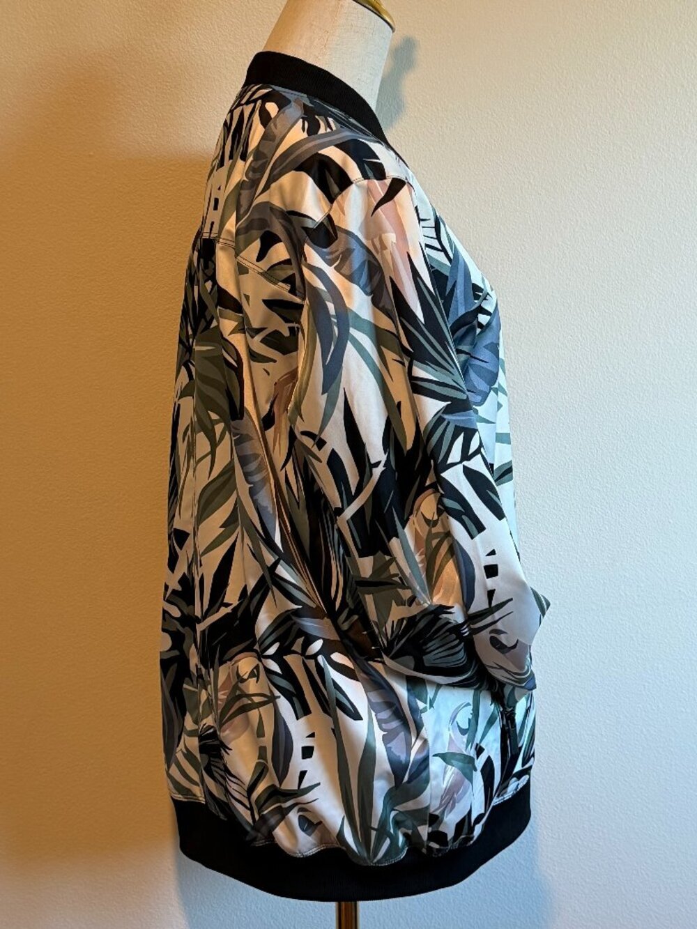 Calvin Klein Performance Floral Bomber Jacket M - Picture 4 of 8